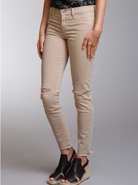 NWT Flying Monkey Low Rise Distressed Skinny Jeans